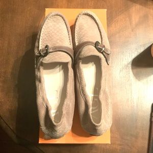 AGL Attilio Giusti Leombruni Taupe Loafters 7.5